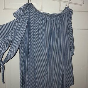 Off the shoulder striped top!